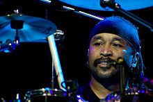 Carter Beauford httpsuploadwikimediaorgwikipediacommonsthu