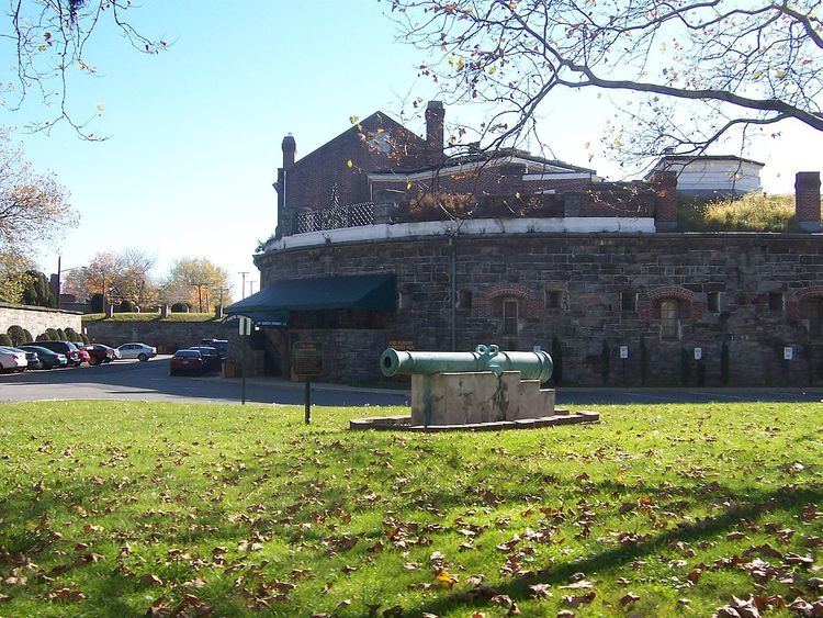 Casemate Fort, Whiting Quadrangle