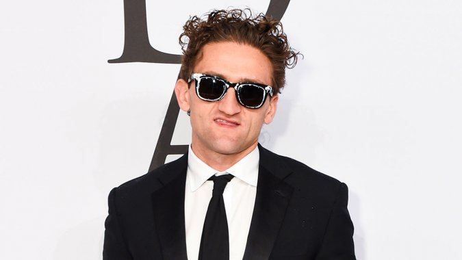 Casey Neistat YouTube Snapchat Star Casey Neistat Signs With WME