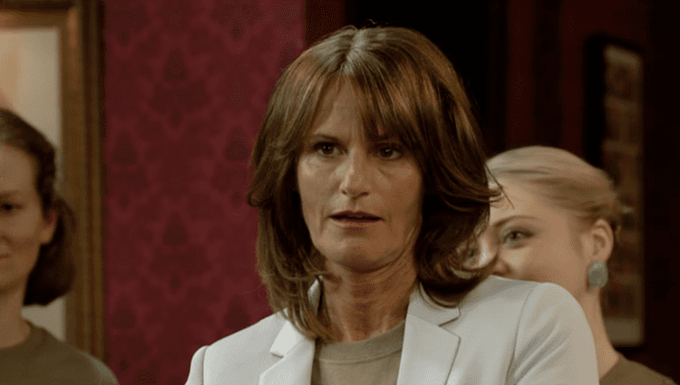 Cassandra Trotter Only Fools and Horses39 Cassandra swaps the Nag39s Head for the Queen Vic