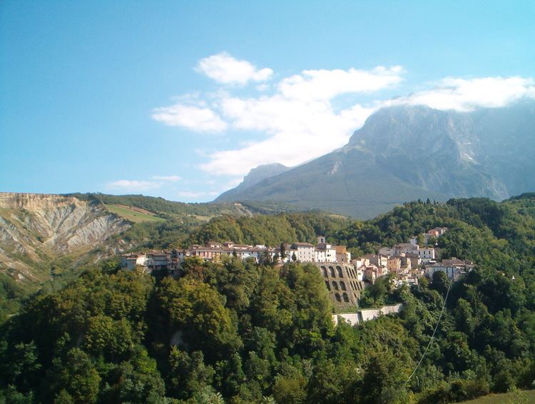 Castelli, Abruzzo httpsuploadwikimediaorgwikipediacommons44