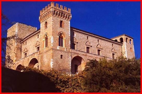 Castello ducale di Crecchio Castello ducale di Crecchio castelli della provincia di Chieti