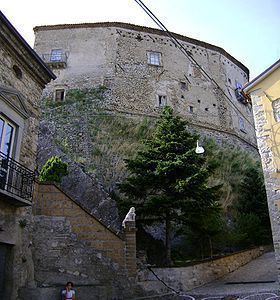 Castello Franceschelli httpsuploadwikimediaorgwikipediacommonsthu