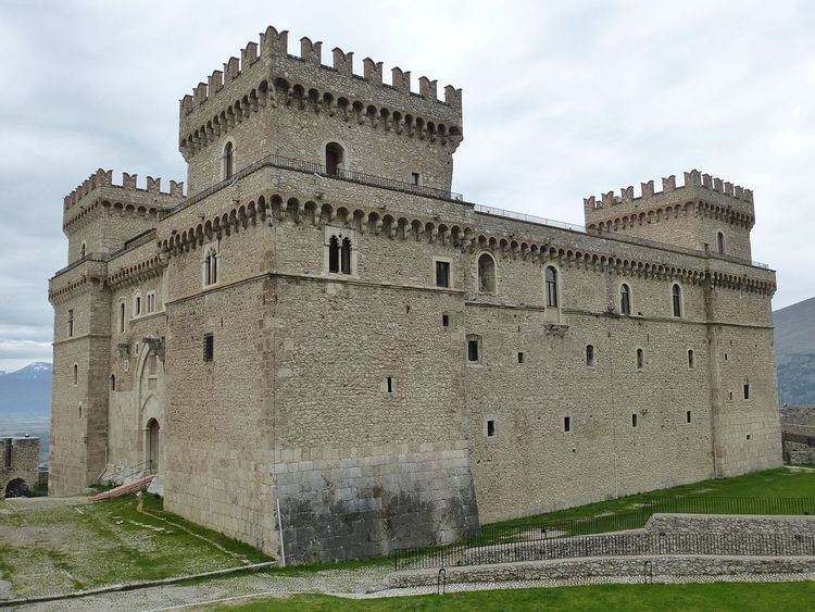 Castello Piccolomini (Celano)