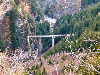 Castielertobel Viaduct httpsuploadwikimediaorgwikipediacommonsthu