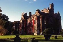 Castle Gurteen de la Poer httpsuploadwikimediaorgwikipediacommonsthu