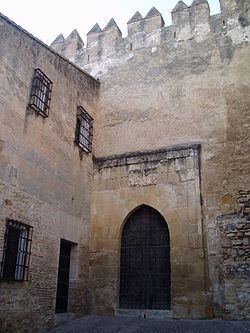 Castle of Arcos de la Frontera httpsuploadwikimediaorgwikipediacommonsthu