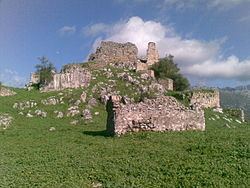 Castle of Aznalmara httpsuploadwikimediaorgwikipediacommonsthu