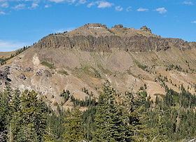 Castle Peak (California) httpsuploadwikimediaorgwikipediacommonsthu