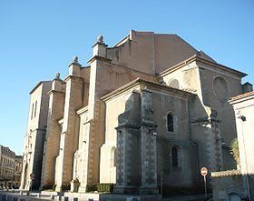 Castres Cathedral httpsuploadwikimediaorgwikipediacommonsthu