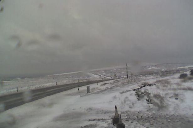 Cat and Fiddle Road Snow fall closes Cat and Fiddle road to Buxton MacclesField Express