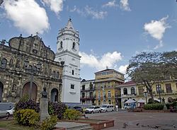 Cathedral Basilica of St. Mary (Panama City) httpsuploadwikimediaorgwikipediacommonsthu