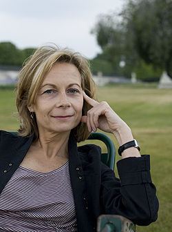 Catherine Perret httpsuploadwikimediaorgwikipediacommonsthu