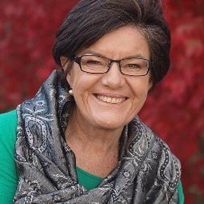 Cathy McGowan (politician) httpspbstwimgcomprofileimages3788000000722