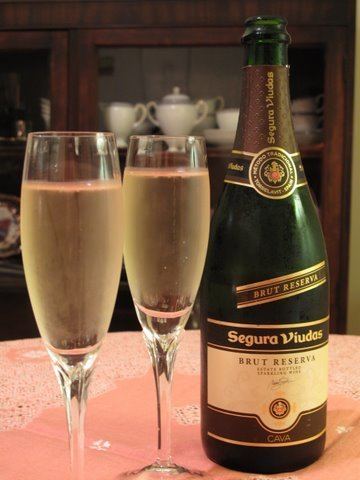 Cava (Spanish wine) Simple Spanish Food Wines Cava quotSpanish Champagnequot