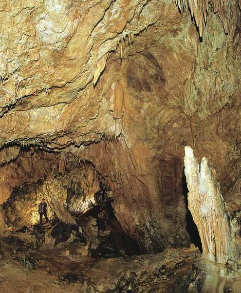 Cave of Altxerri bertangipuzkoakulturanetimg15grandesALTXERRI