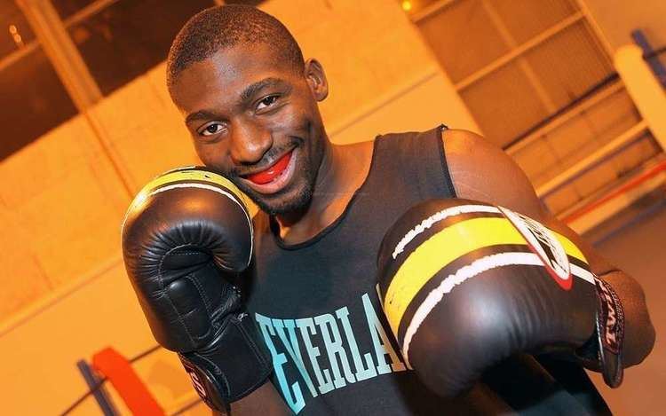 Cedric Doumbe Sport de combat le charentais Doumb la conqute du monde vido