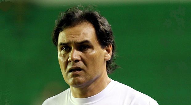 Celso Ayala Celso Ayala es el nuevo entrenador de Petrolero Erbol