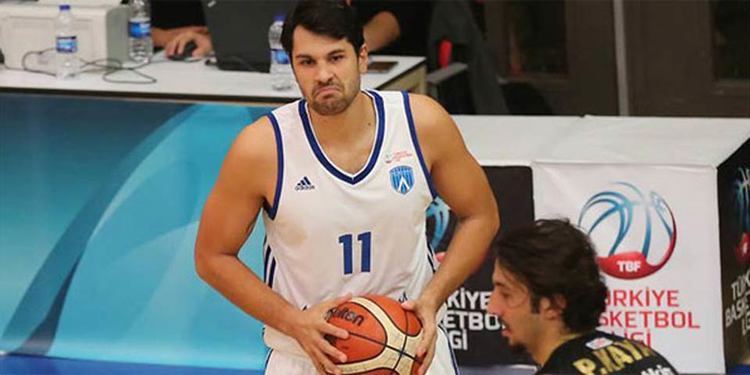 Cenk Akyol Cenk Akyol NBAde Yine Takas Oldu basketballcomtr