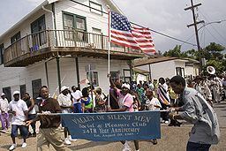 Central City, New Orleans httpsuploadwikimediaorgwikipediacommonsthu