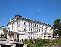 Central Pharmacy (Ljubljana) httpsuploadwikimediaorgwikipediacommonsthu