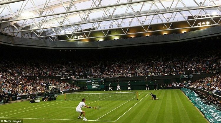 Centre Court WIMBLEDON 2011 Centre Court39s new roof puts a dampener on Andy