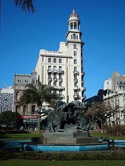 Centro, Montevideo httpsuploadwikimediaorgwikipediacommonsthu