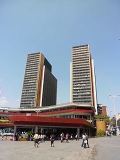 Centro Simón Bolívar Towers httpsuploadwikimediaorgwikipediacommonsthu