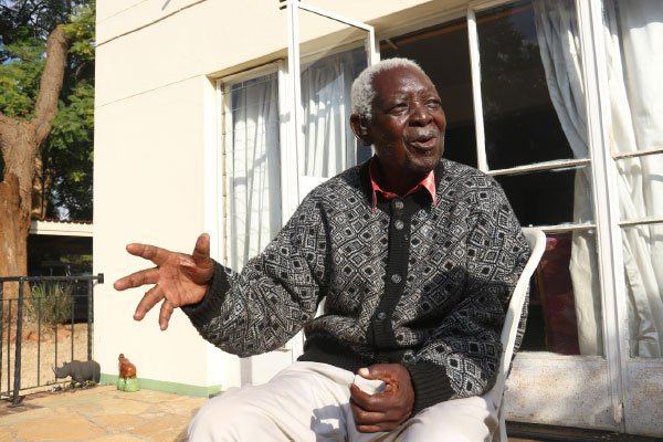 Cephas Msipa Exgovernor Msipa39s family confirms Mugabe armtwisting Nehanda Radio