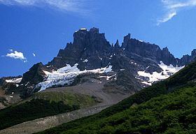 Cerro Castillo httpsuploadwikimediaorgwikipediacommonsthu