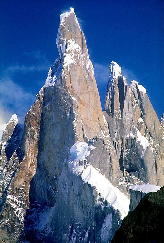 Cerro Torre httpsuploadwikimediaorgwikipediacommonsff