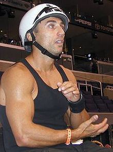 Cesar Mora (skater) httpsuploadwikimediaorgwikipediacommonsthu