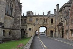 Chain Gate, Wells httpsuploadwikimediaorgwikipediacommonsthu