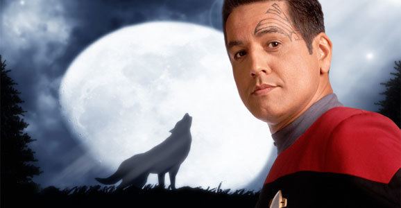 Chakotay 6 Reasons Star Trek Voyager Never Really Worked Page 4 of 7