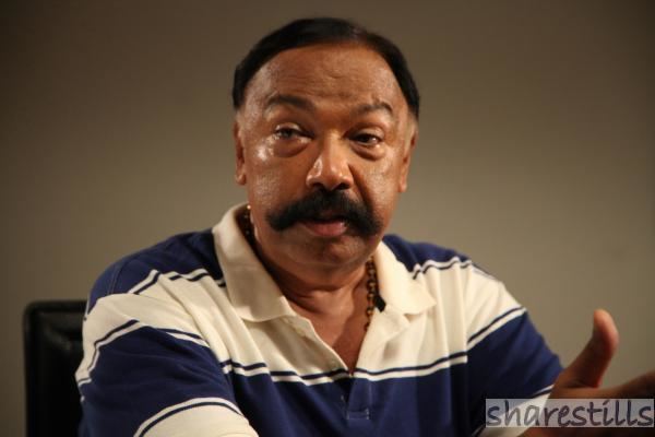 Chali Pala Chali Pala in Anyarkku Praveshanam Illa Movie Malayalam Actor Photos