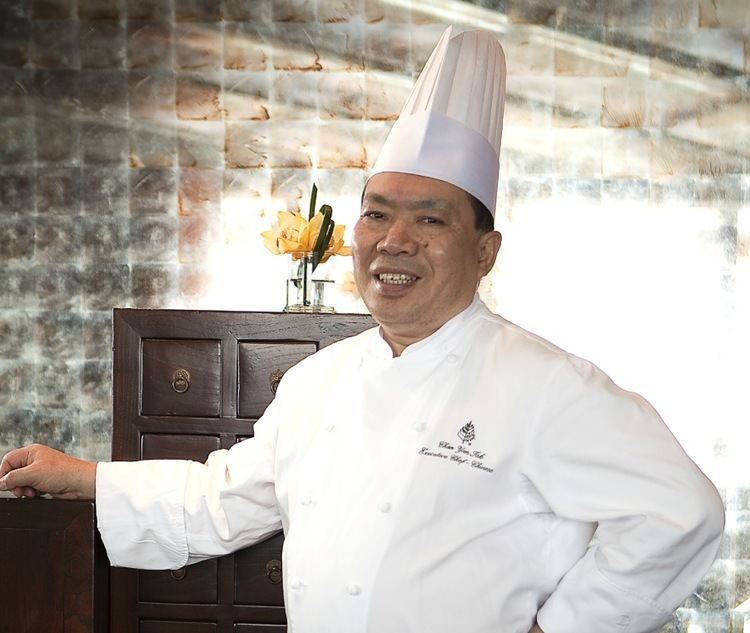 Chan Yan-tak Chef Moment Meet world39s first Chinese Chef to earn 3