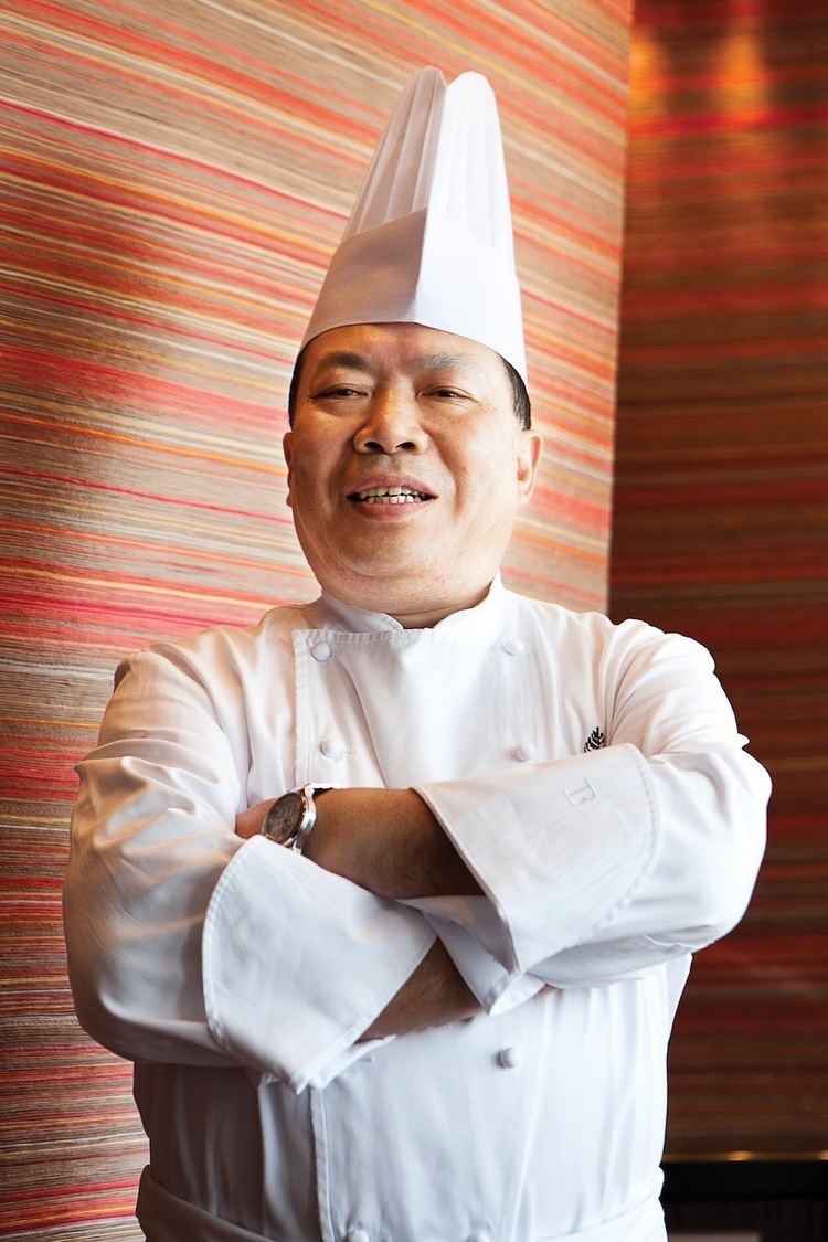 Chan Yan-tak Chef Moment Meet world39s first Chinese Chef to earn 3