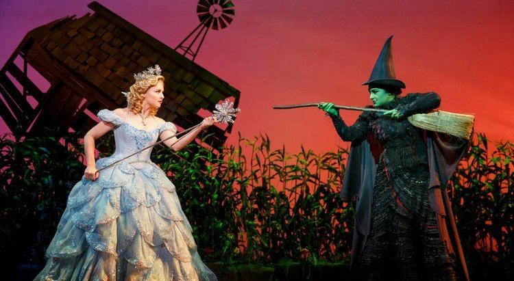 Chandra Lee Schwartz Chandra Lee Schwartz Is Glinda For Touring Production Of