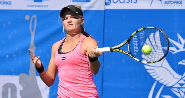 Chanel Simmonds Simmonds Works to Beat Fourouclas in Soweto Open