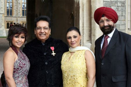 Channi Singh Channi Singh receives award at Queen39s residence Times of India