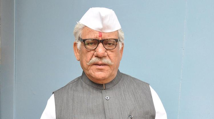 Chapekar Brothers (Movie) movie scenes Actor Om Puri will be seen as freedom fighter Bal Gangadhar Tilak in his upcoming venture titled Chapekar Brothers 