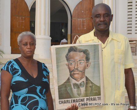 Charlemagne Péralte PHOTO Hinche Haiti Famille Charlemagne Peralte ap celebre la mort