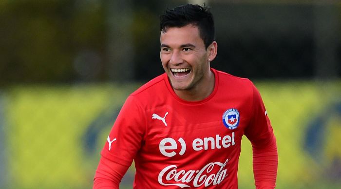 Charles Aránguiz Chelsea transfer news Chelsea 39agree terms to sign Charles Aranguiz