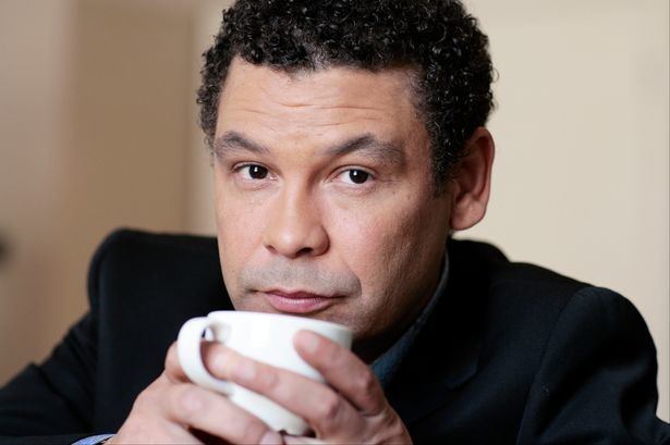 Charles Craig (actor) Coronation Street stars show support for Craig Charles as