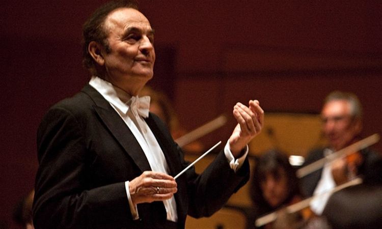 Charles Dutoit Prom 60 RPODutoit review aplomb and bags of panache