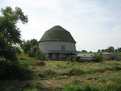 Charles Fehr Round Barn httpsuploadwikimediaorgwikipediacommonsthu