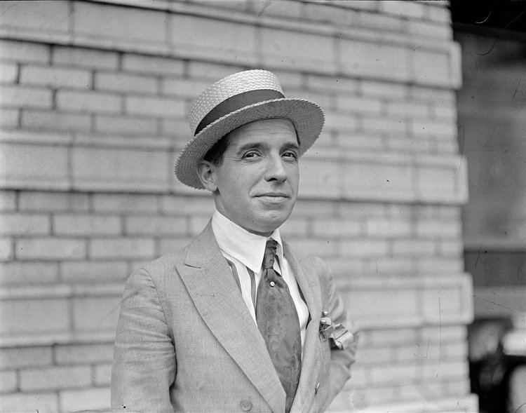 Charles Ponzi Charles Ponzi Boston 1920 Playing in the World Game