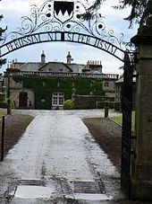 Charleton House httpsuploadwikimediaorgwikipediacommonsthu