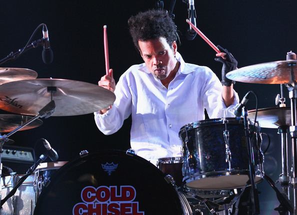 Charley Drayton Charley Drayton Pictures Cold Chisel Live In Melbourne