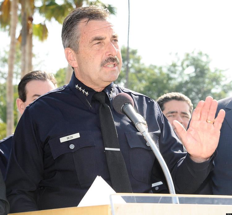Charlie Beck LAPD Chief Charlie Beck Takes A Stand Against Federal